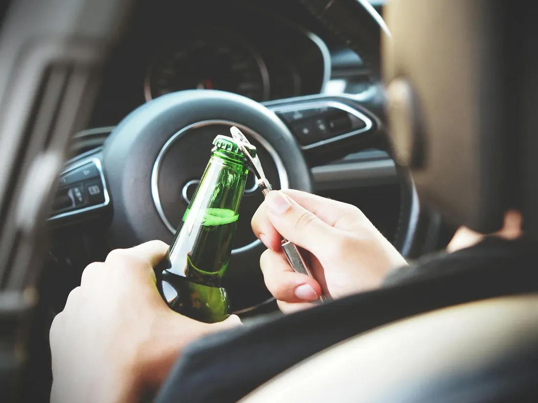 Un homme jugé pour alcoolémie au volant finalement relaxé