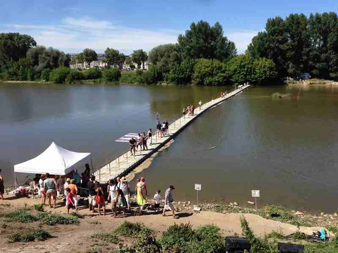 Le ponton par lequel les visiteurs accèdent à la planète des Duits.