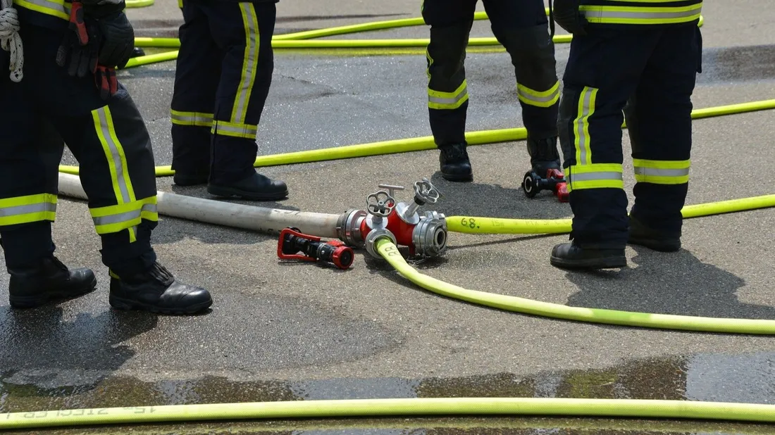 L'incendie a fait deux blessés.