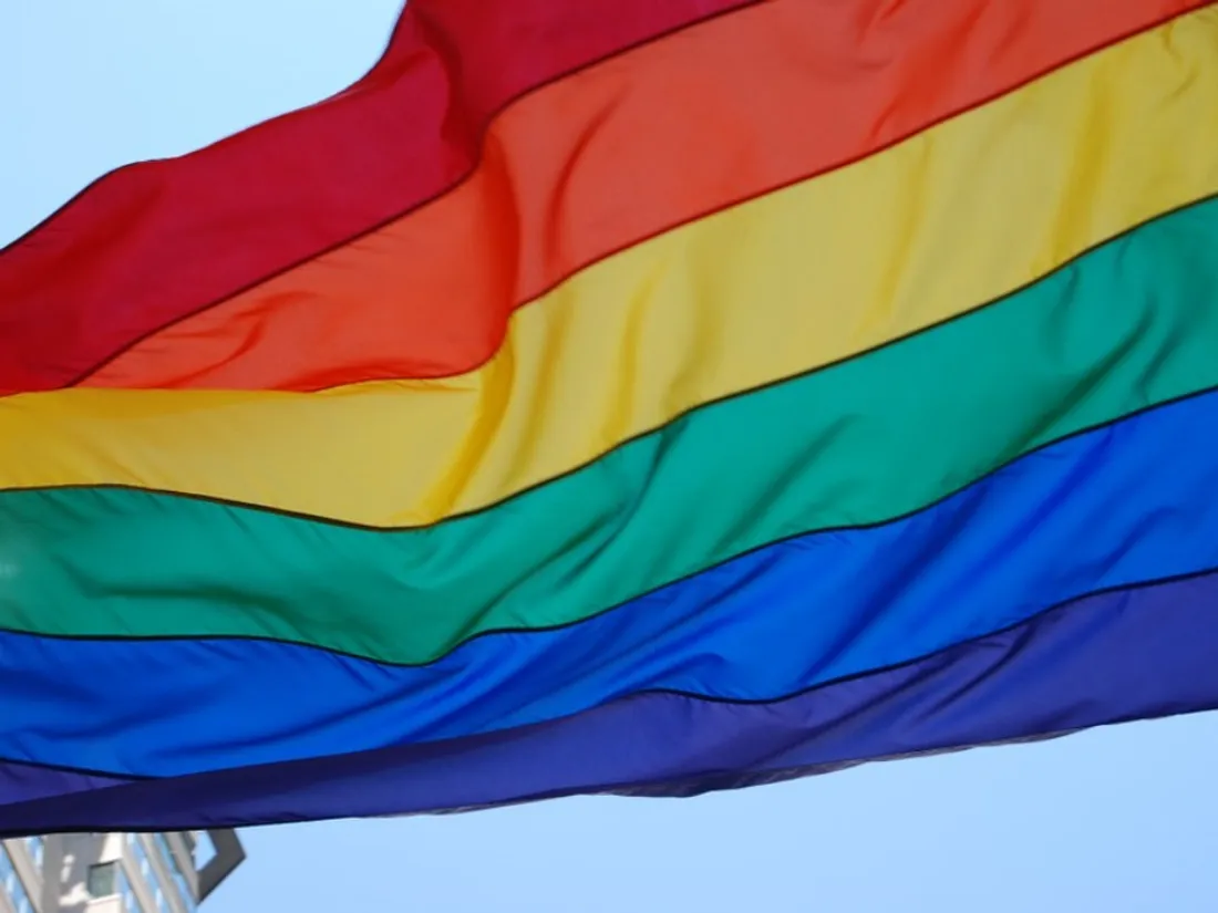 Bordeaux aux couleurs du drapeau LGBTQI+