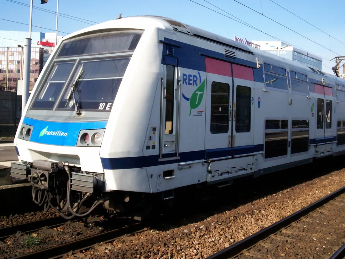 RER E