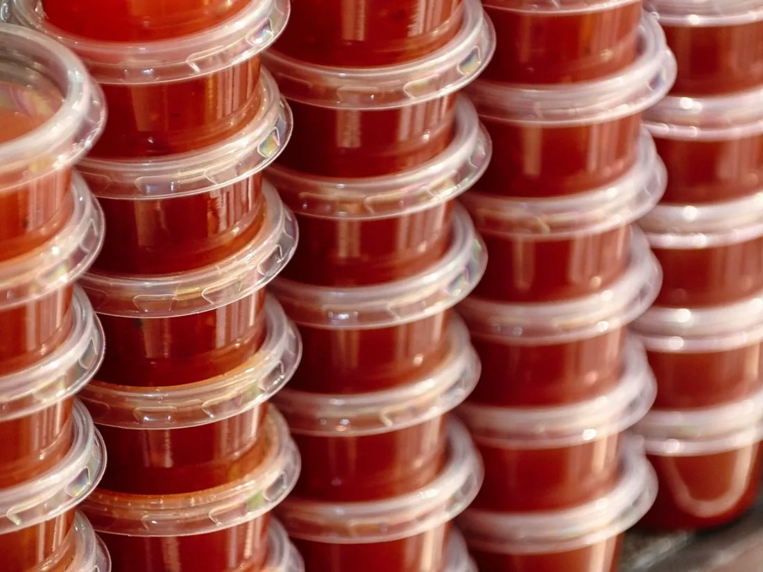Des petites dosettes de sauces