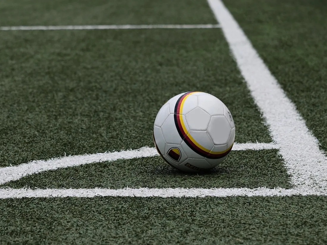 Euro 2024 : il perturbe la cérémonie du tirage au sort avec des sons de gémissements sexuels