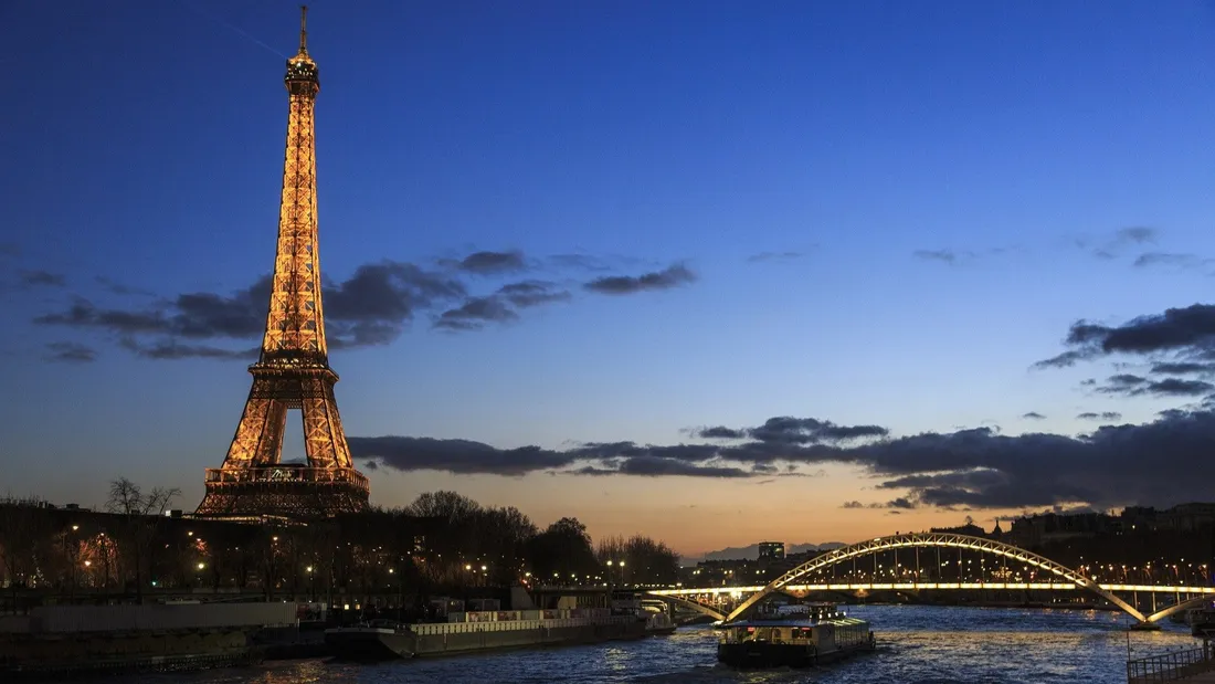 200 kilos de marchandises saisis lors d’une vaste opération de police au pied de la Tour Eiffel