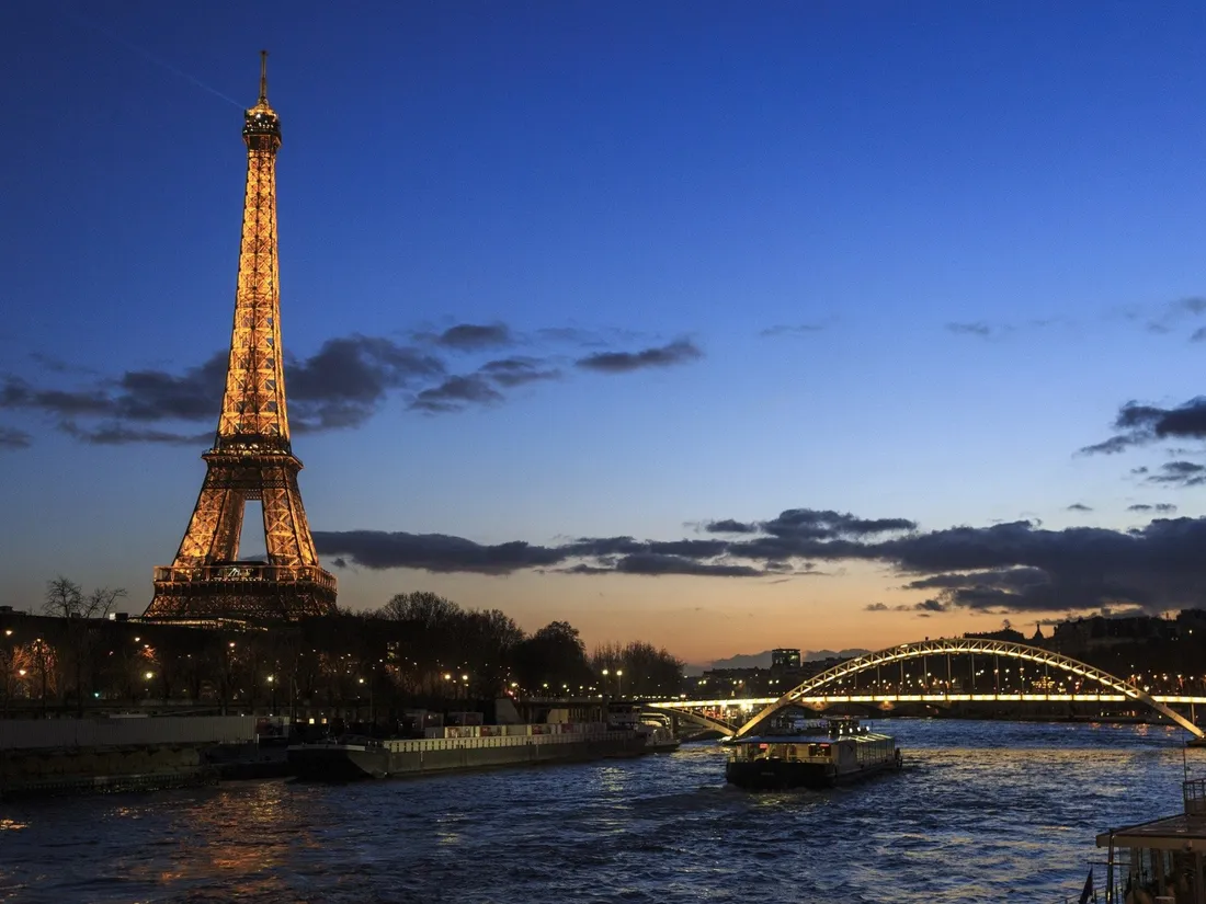 Paris : une soirée électro au premier étage de la Tour Eiffel