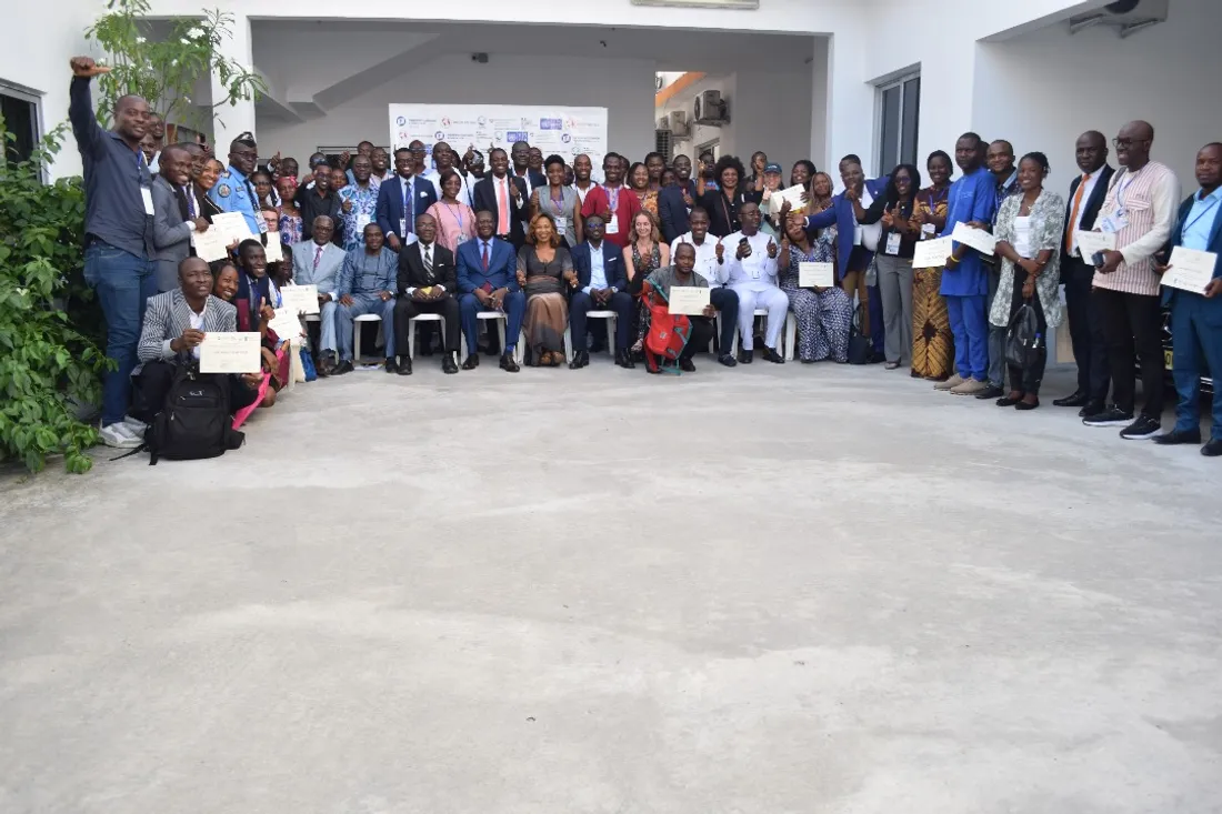 70 défenseurs africains des droits de l’homme certifiés à Abidjan