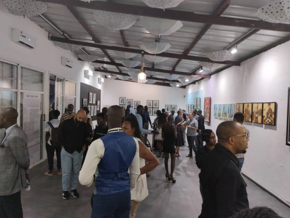 Dense-Transe-Danse : La nouvelle exposition de Jacob Bleu fête l’africanité à la fondation BJKD
