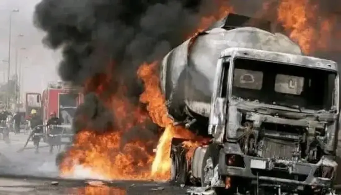  une collision entre un camion-citerne et camion fait de nombreuses victimes dans l’État du Niger 