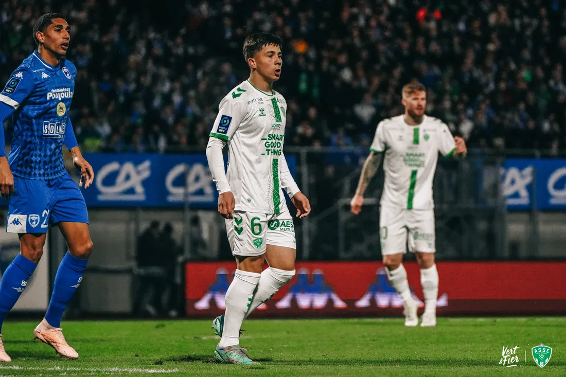 Les Verts s'imposent à Niort, et quittent la dernière place de Ligue 2. Crédit phot : asse.fr