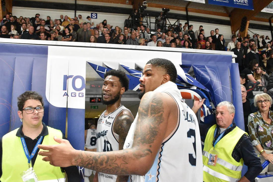 Basket : Lewis Sullivan avec Cyril Langevine