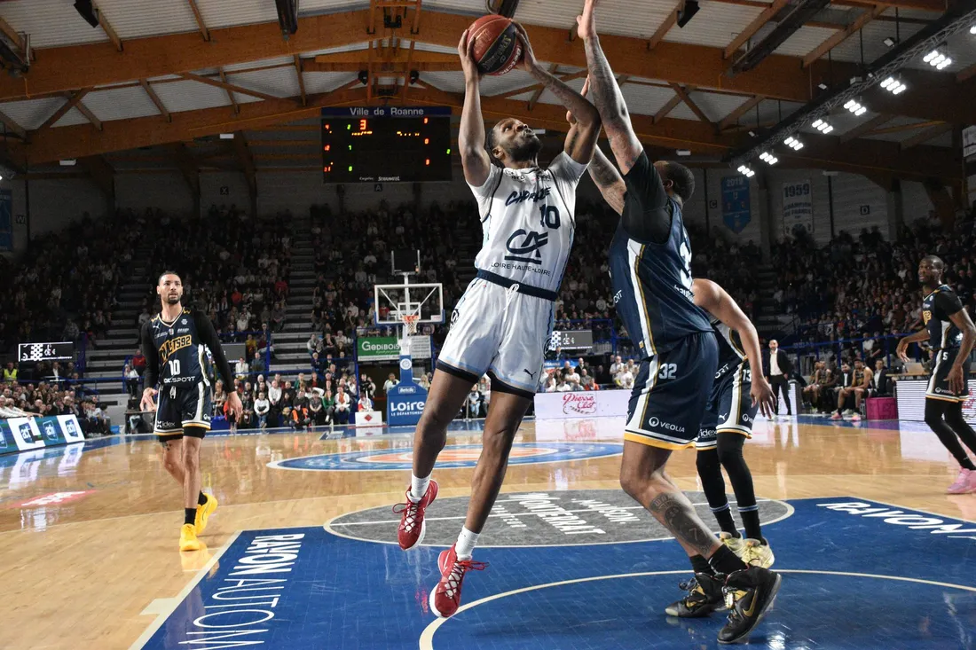 Basket : Selden lors de Chorale - Boulogne-Levallois