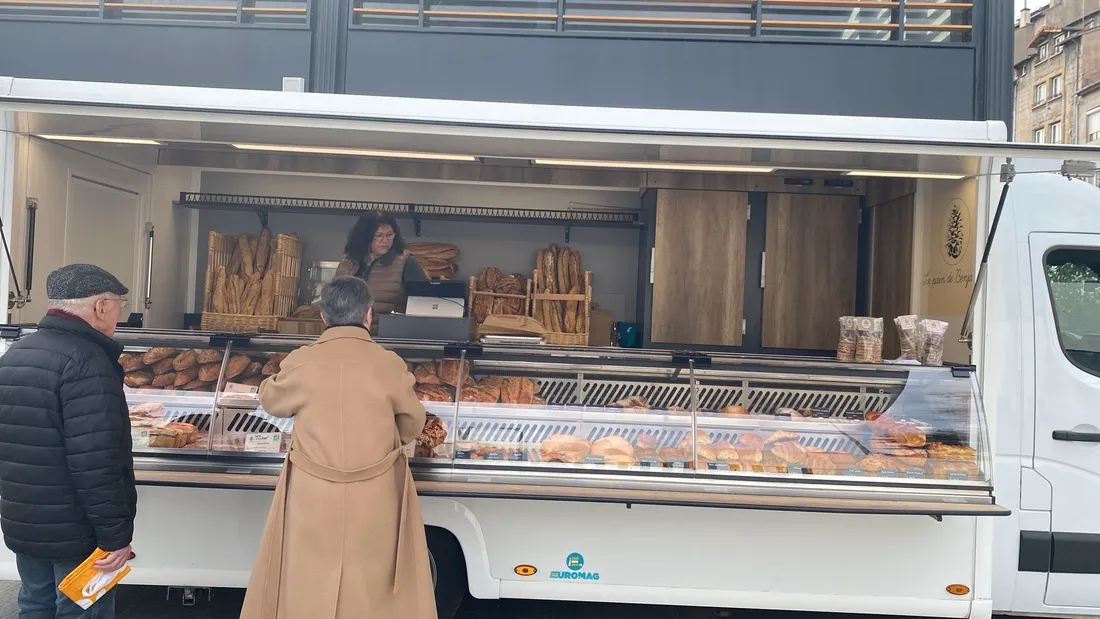 Food truck 