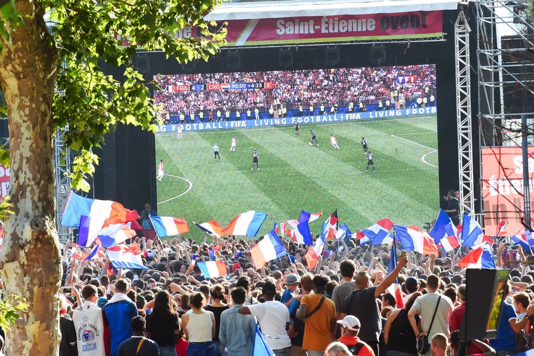 Ecran géant à Saint-Etienne.