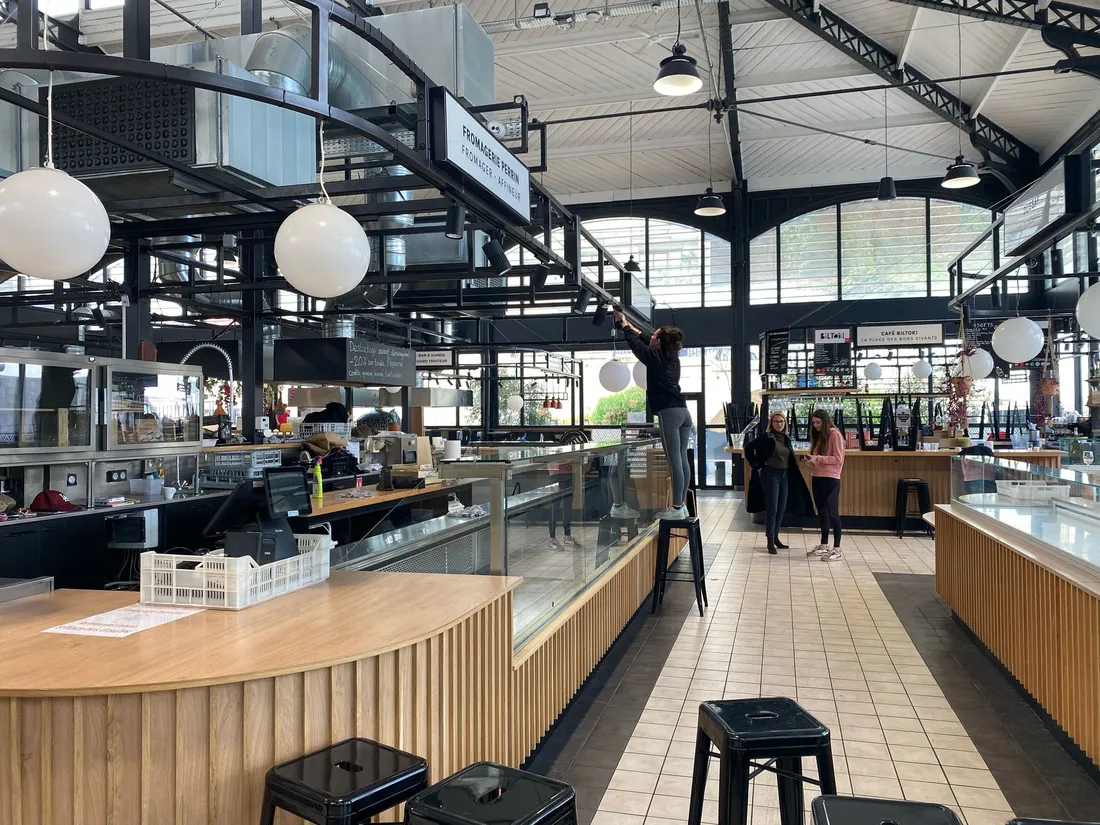 Halles Mazerat 