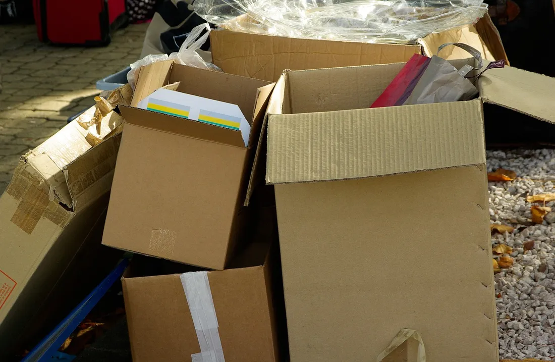 cartons 