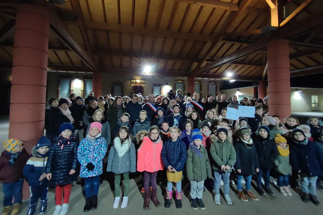 Saint-Nizier-sous-Charlieu : mobilisation contre la fermeture d'une classe