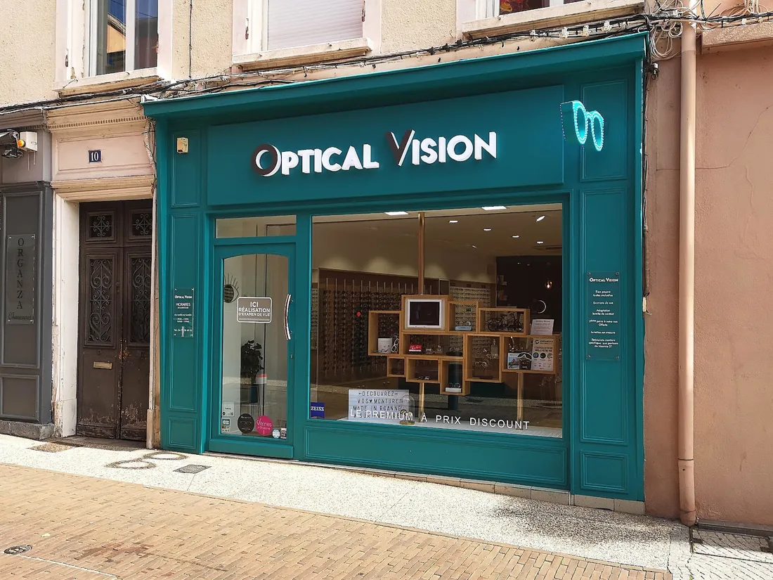 Le magasin Optical Vision au 10 rue Maréchal Foch à Roanne