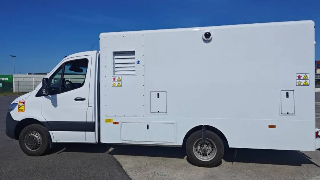 La camionnette scanner est arrivée au niveau du port de Dunkerque fin 2024. 