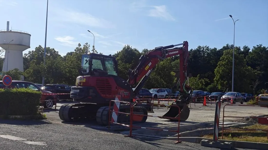 Les travaux ont débuté sur le parking. 