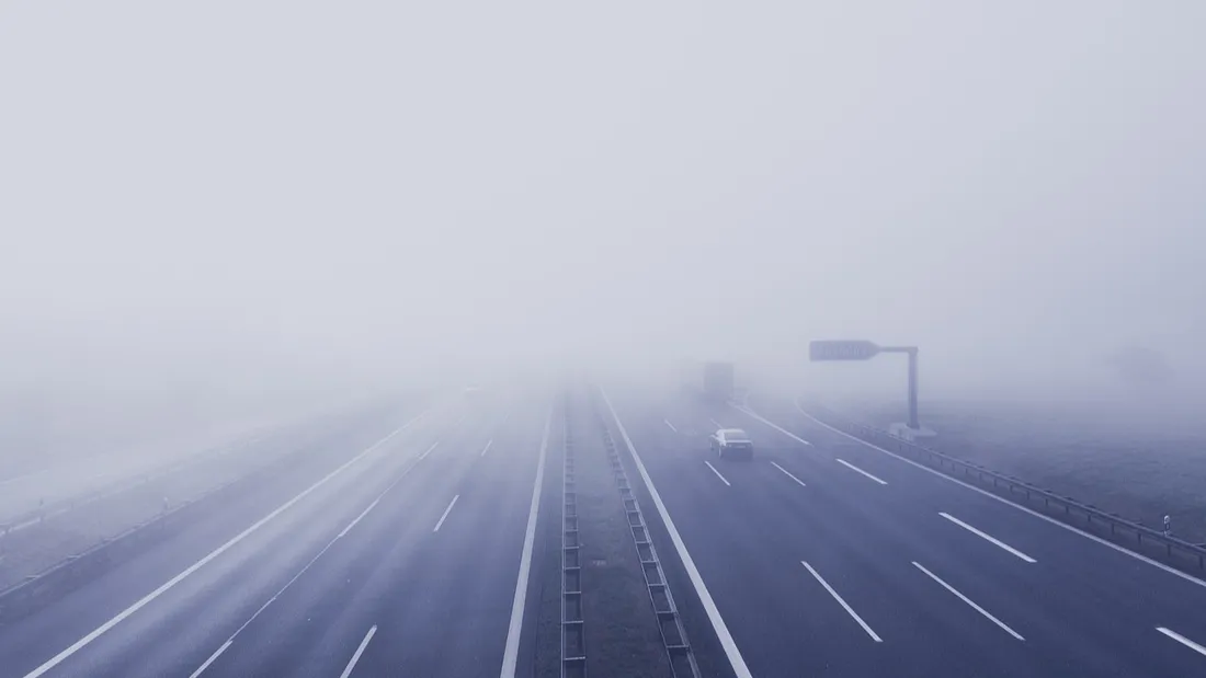 Prudence sur les routes, le brouillard est épais !