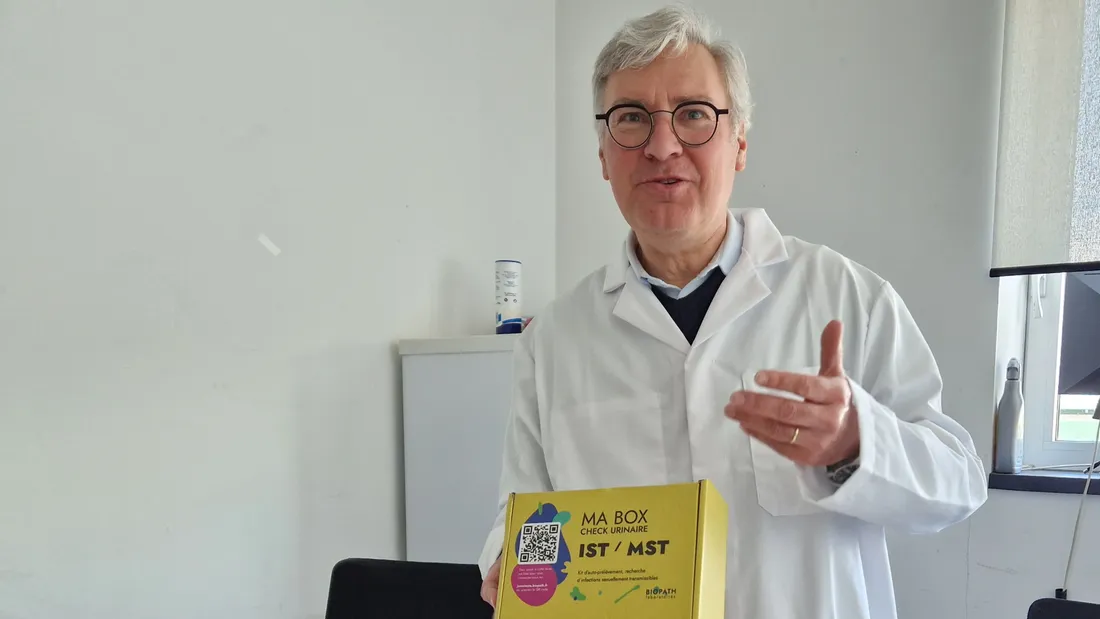 Pierre-Olivier Hemery, biologiste, supervise cette campagne de dépistage sur le littoral.