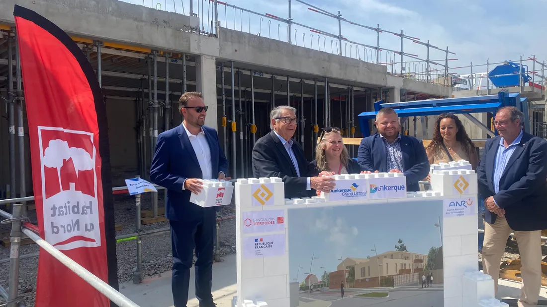 Sujet première pierre banc-vert 