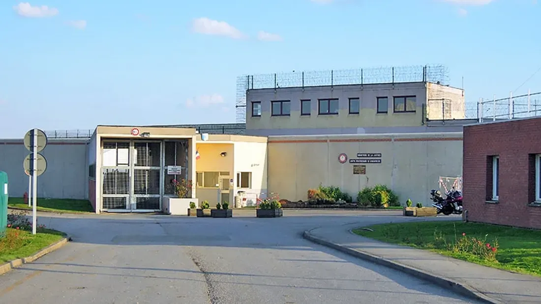 745 détenus sont actuellement à Longuenesse. 