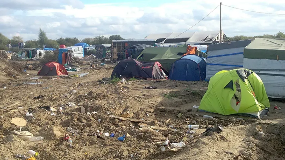 camp migrants
