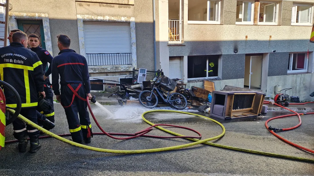 L'incendie s'est déclaré peu avant 16h rue Bernard Gros Prolongée