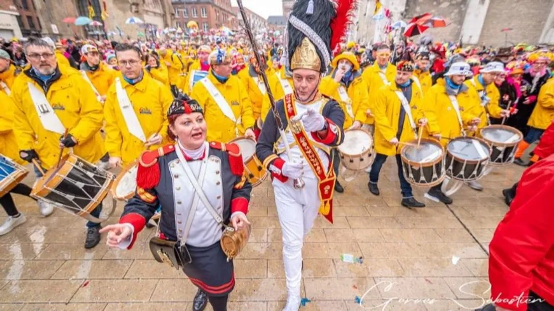 Cô Boont'che est le tambour major de la bande de Dunkerque depuis 15 ans.