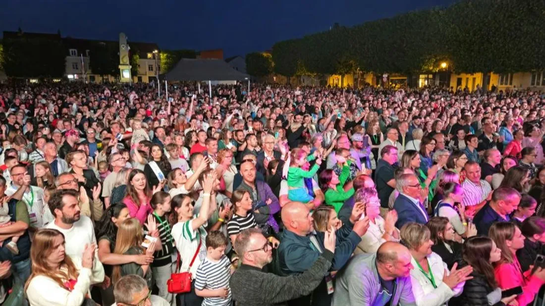 Jusqu'à 10 000 spectateurs pourront être accueillis lors du concert de Keen'V sur la Grand'Place. 