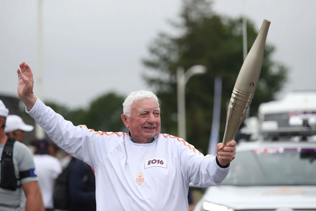 Roland Dalifard Flamme Lion d'Angers_28 05 24_©Paris 2024 / Nom du photographe / SIPA PRESS