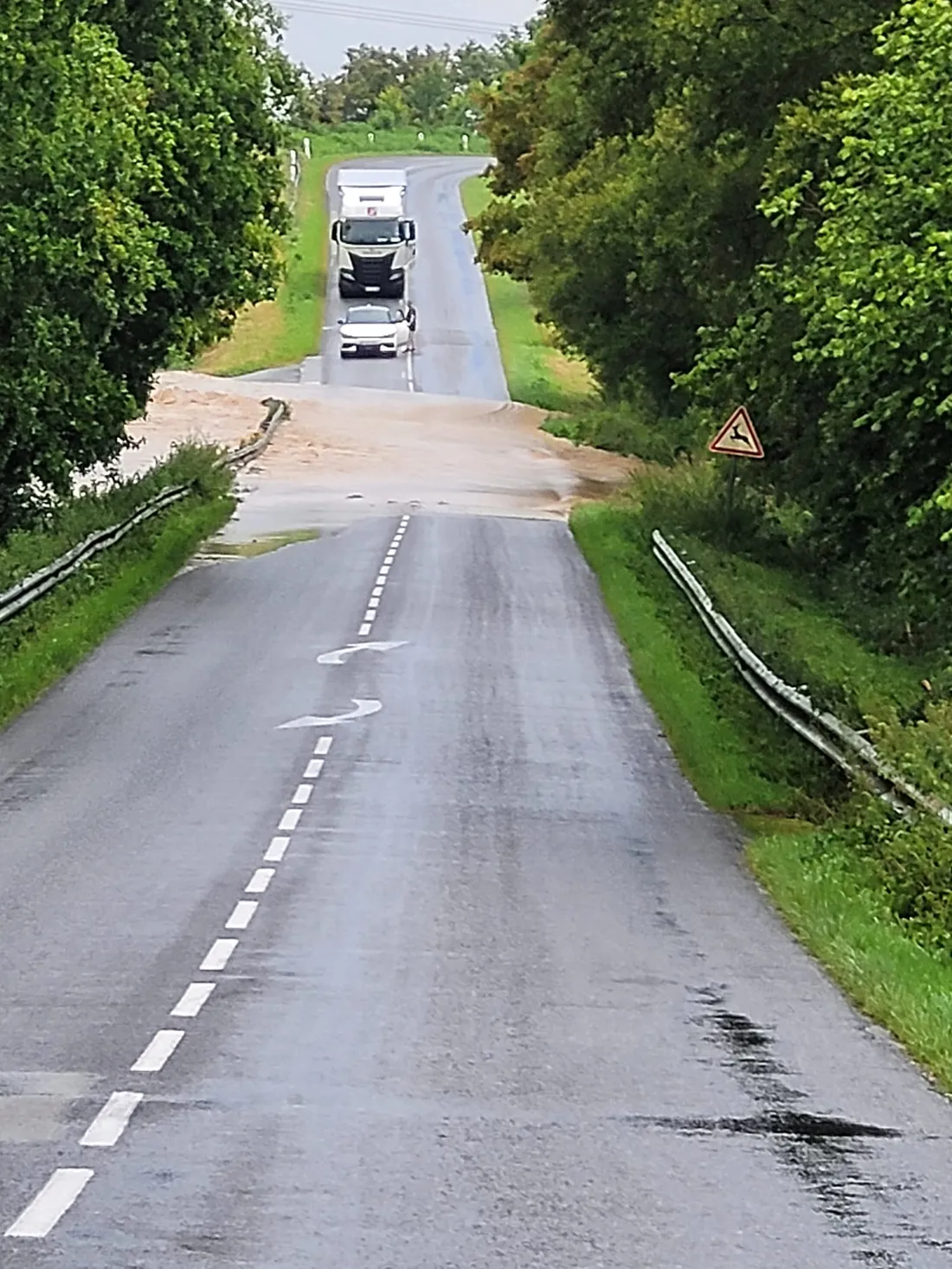 La route de Méral à Cossé-le-Vivien.