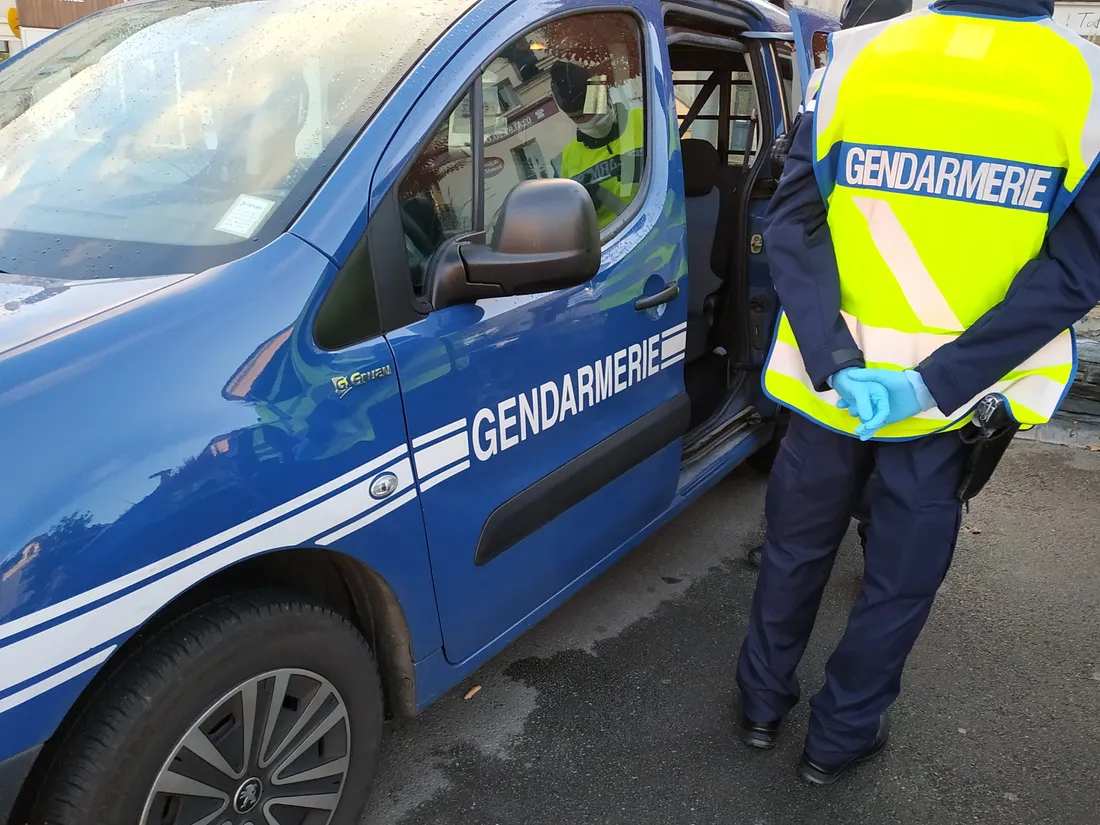 Les gendarmes ont arrêté un homme sans permis et sous l'emprise de stupéfiants.