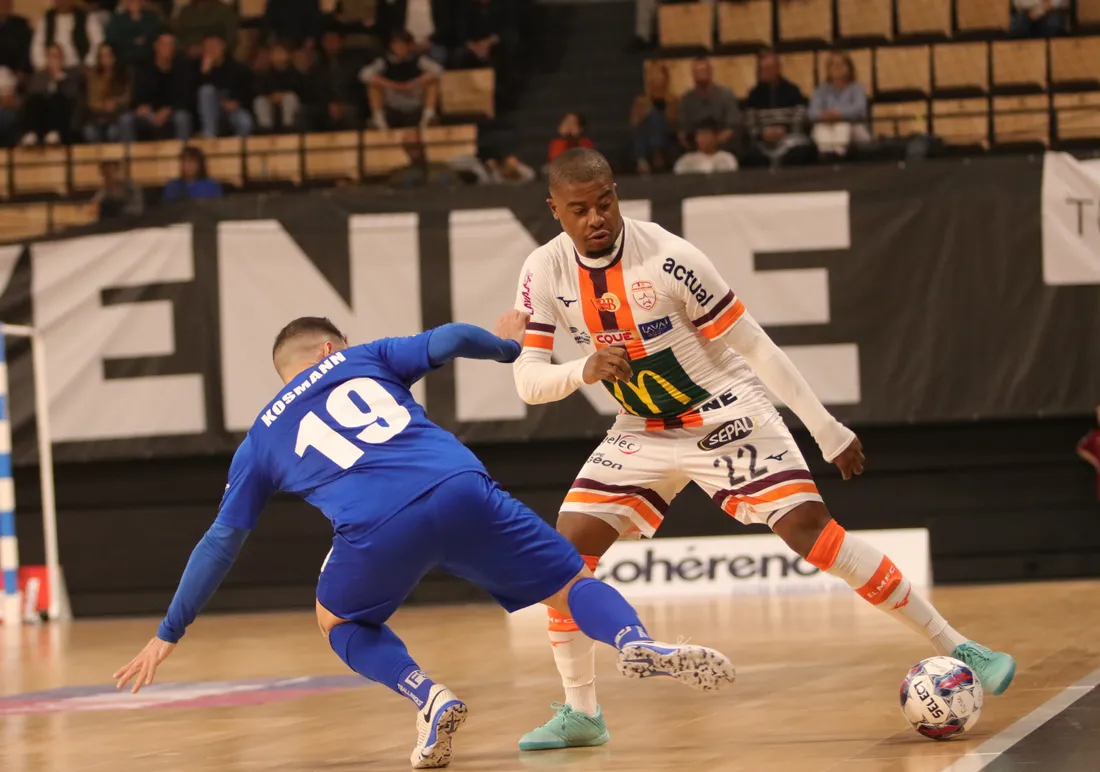 Nelson Lutin et les Lavallois ont pris le dessus sur Udevalla.