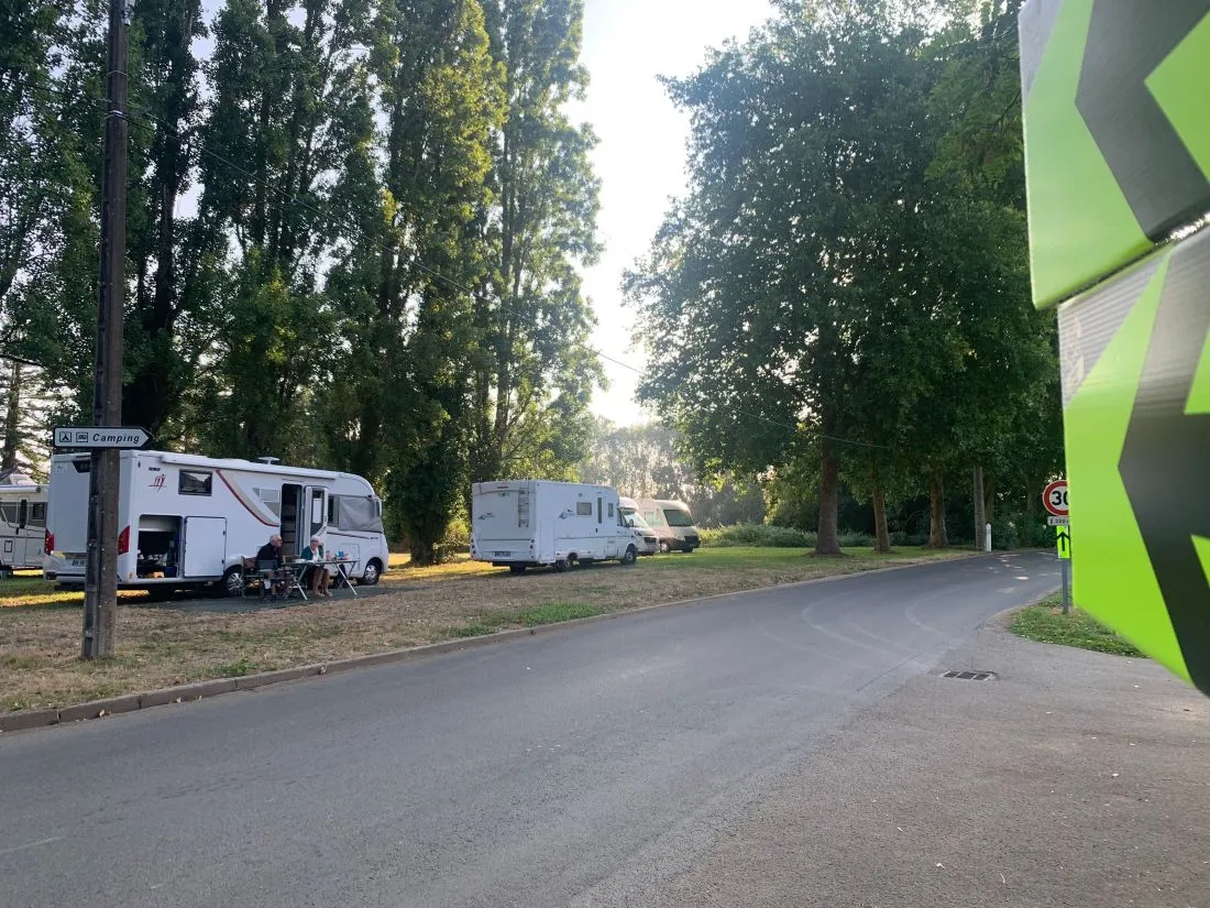 Camping-Cars Montreuil-Juigné Tour de France Femmes_28 07 25_AVC