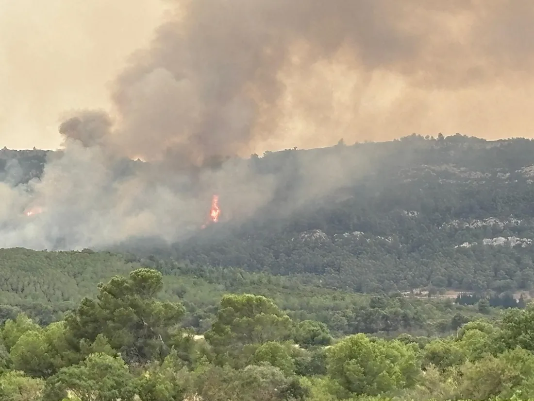 Incendie aude 06 08 25