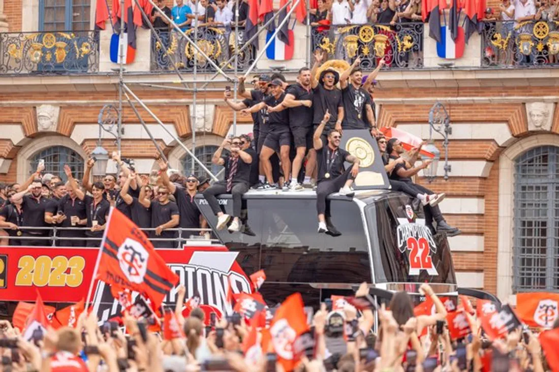 Les joueurs du Stade revenus une fois de plus victorieux du Stade de France