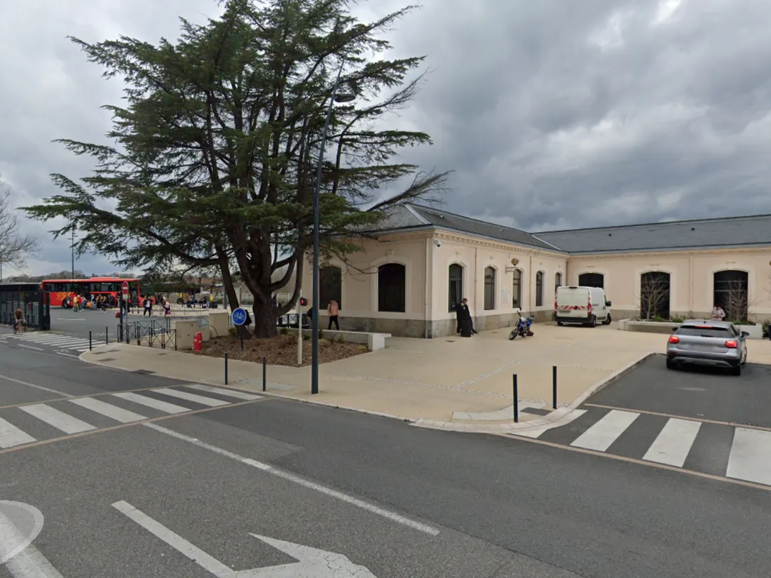 Gare de castres