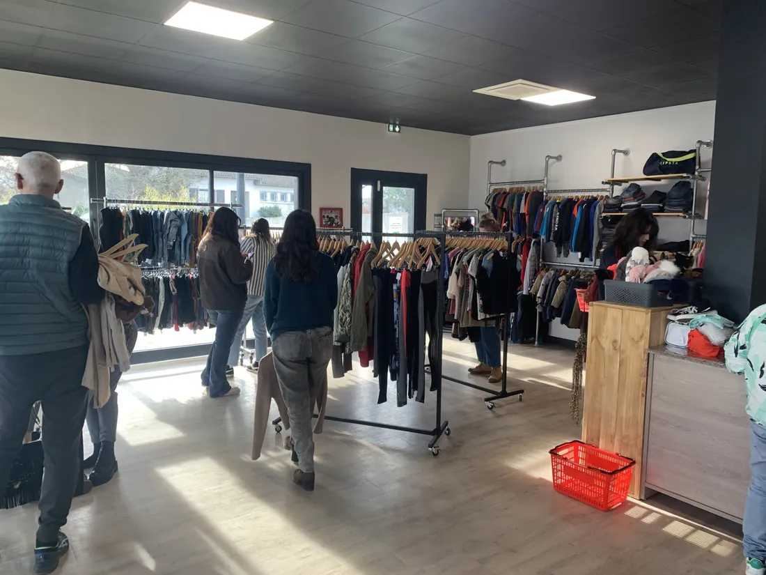 Boutique solidaire Croix rouge Albi