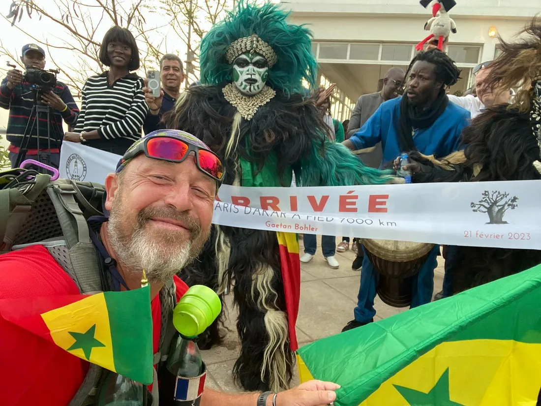 Papy Gaga lors de son arrivée à Dakar