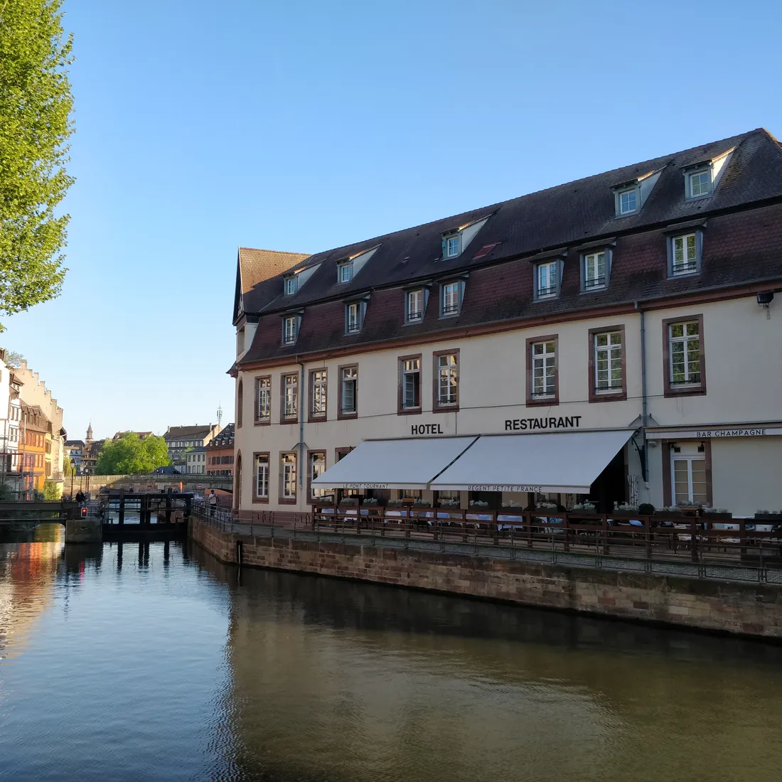 Le Pont Tournant, le restaurant de l'hôtel Régent 5 étoiles à Strasbourg