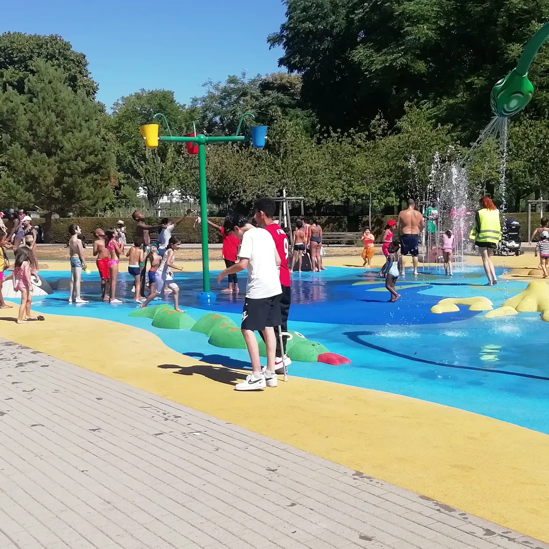 Des jeux d'eau au parc de la Citadelle pour se rafraîchir pendant la canicule. 