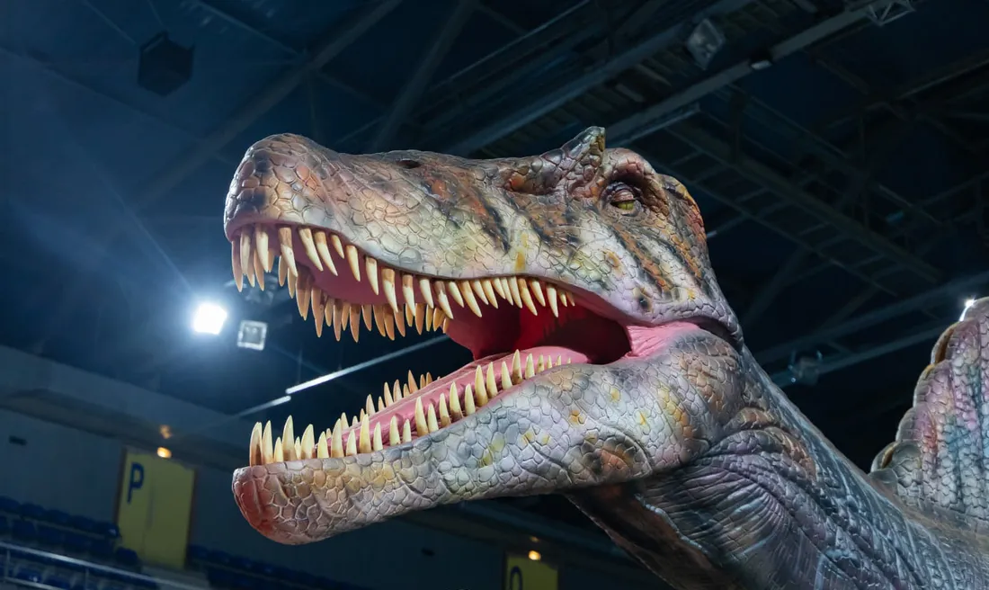Une exposition de dinosaures au parc Expo de Mulhouse 