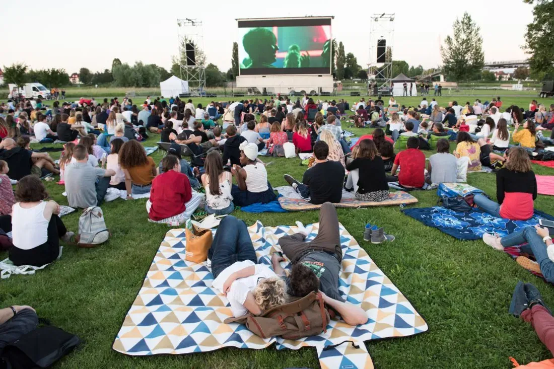 La saison des cinémas en plein air est à nouveau ouverte.