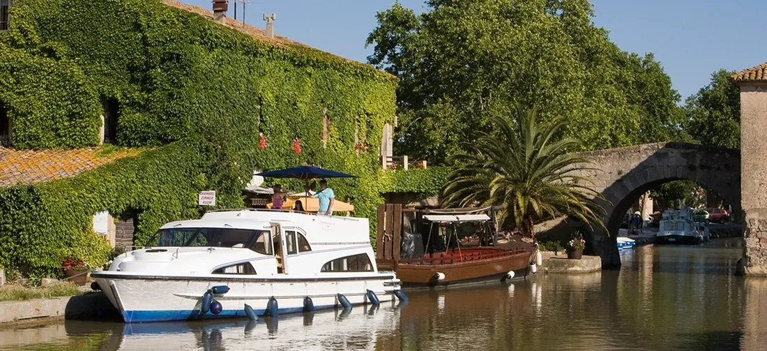 Le tourisme fluvial reprend sur le Canal du Midi