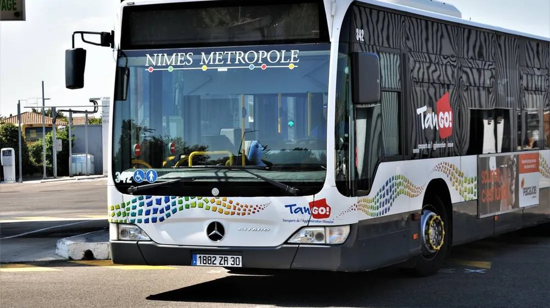 Tango, réseau de transports en commun à Nîmes.