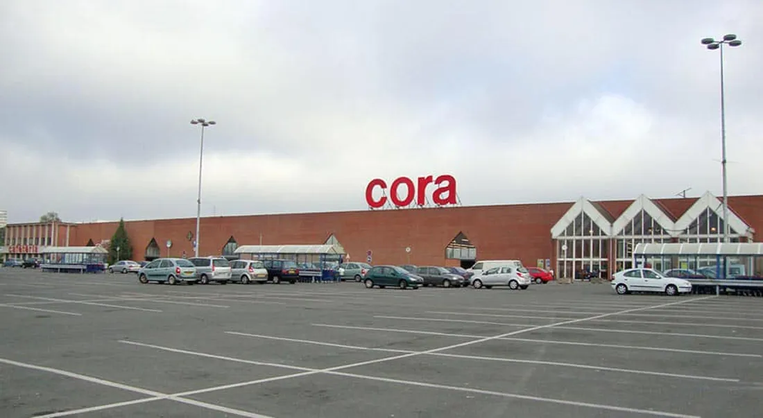 Des magasins Cora passent sous l'enseigne Carrefour