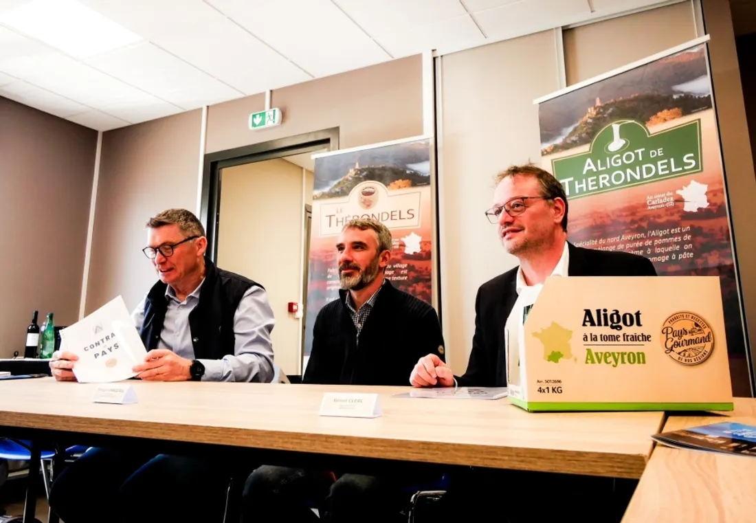 Signature d'un contrat de 3 ans entre ALDI et la coopérative de Thérondels 