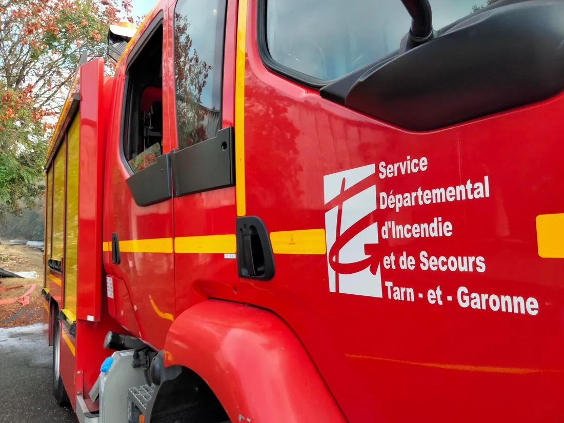 Un camion citerne des pompiers de Tarn-et-Garonne